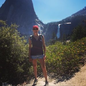 Meet your Posher, Sherry